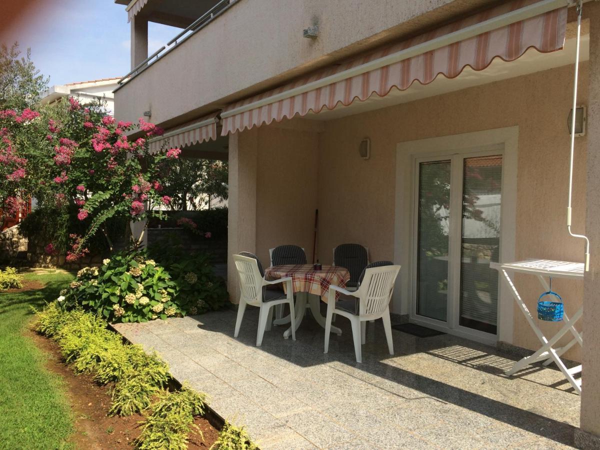 Apartments Malinska - Apartment 1 Экстерьер фото